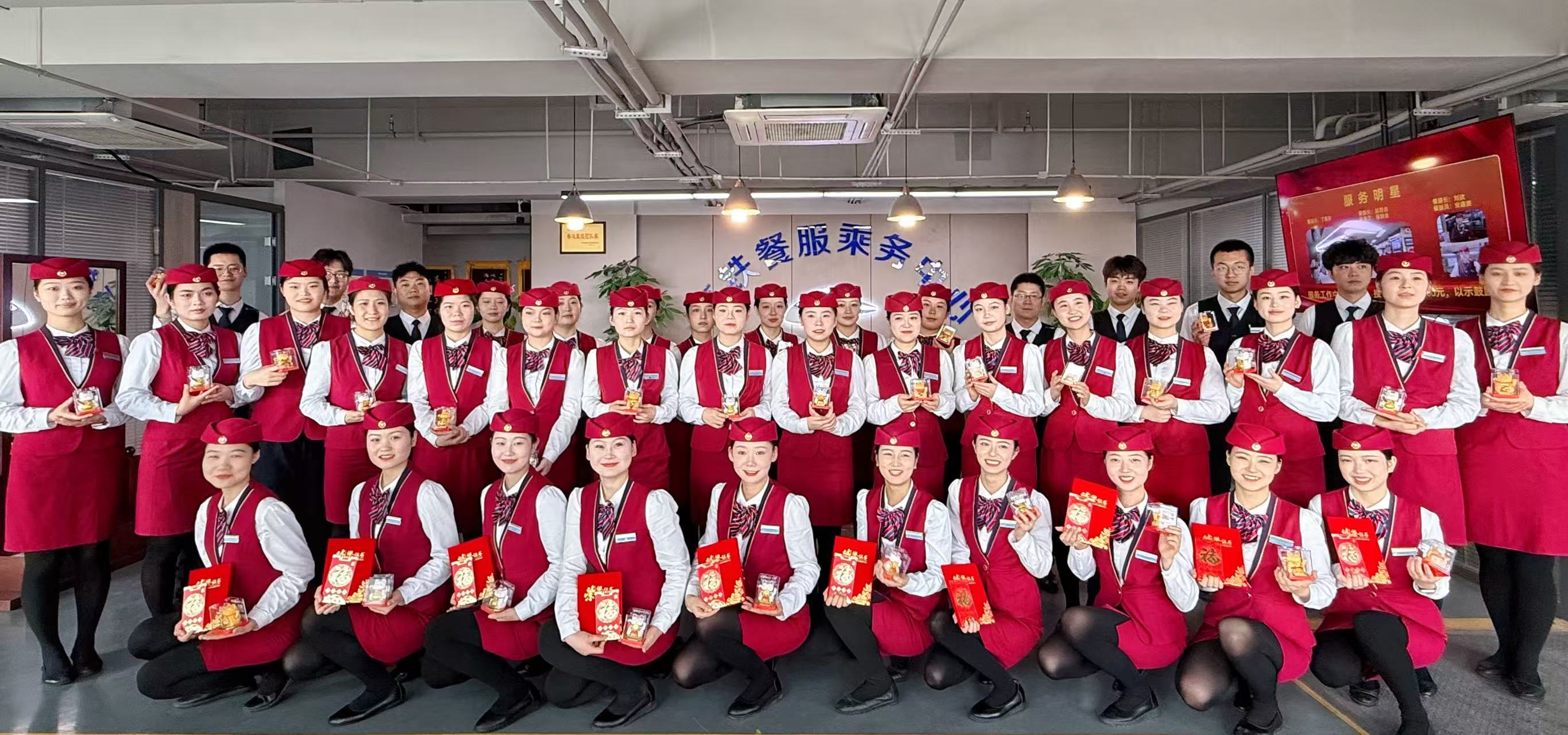 技能大練兵，服務(wù)再升級(jí) | 宜路行公司開(kāi)展餐飲服務(wù)品質(zhì)提升活動(dòng)